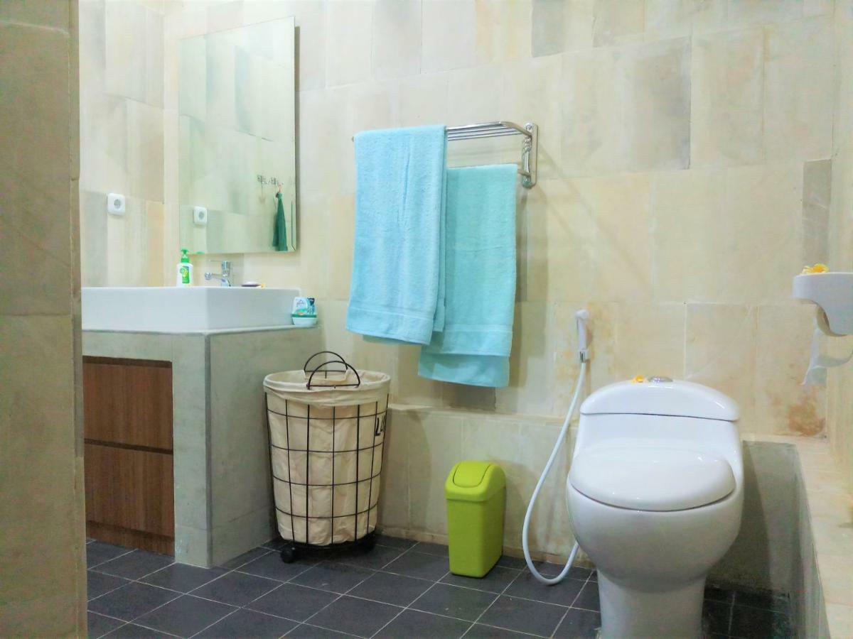 Villa Rinisha Rumah Senja Temukus Lovina Buitenkant foto