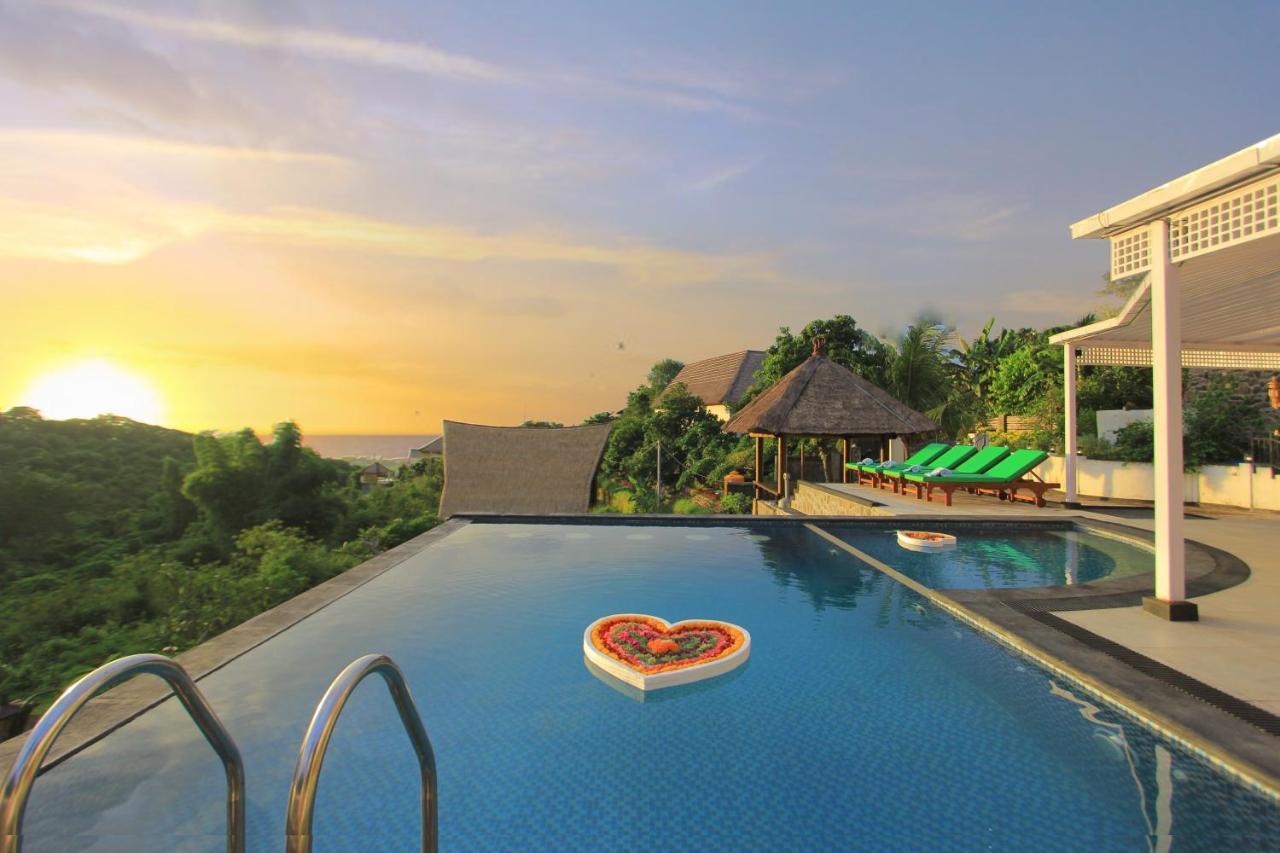 Villa Rinisha Rumah Senja Temukus Lovina Buitenkant foto